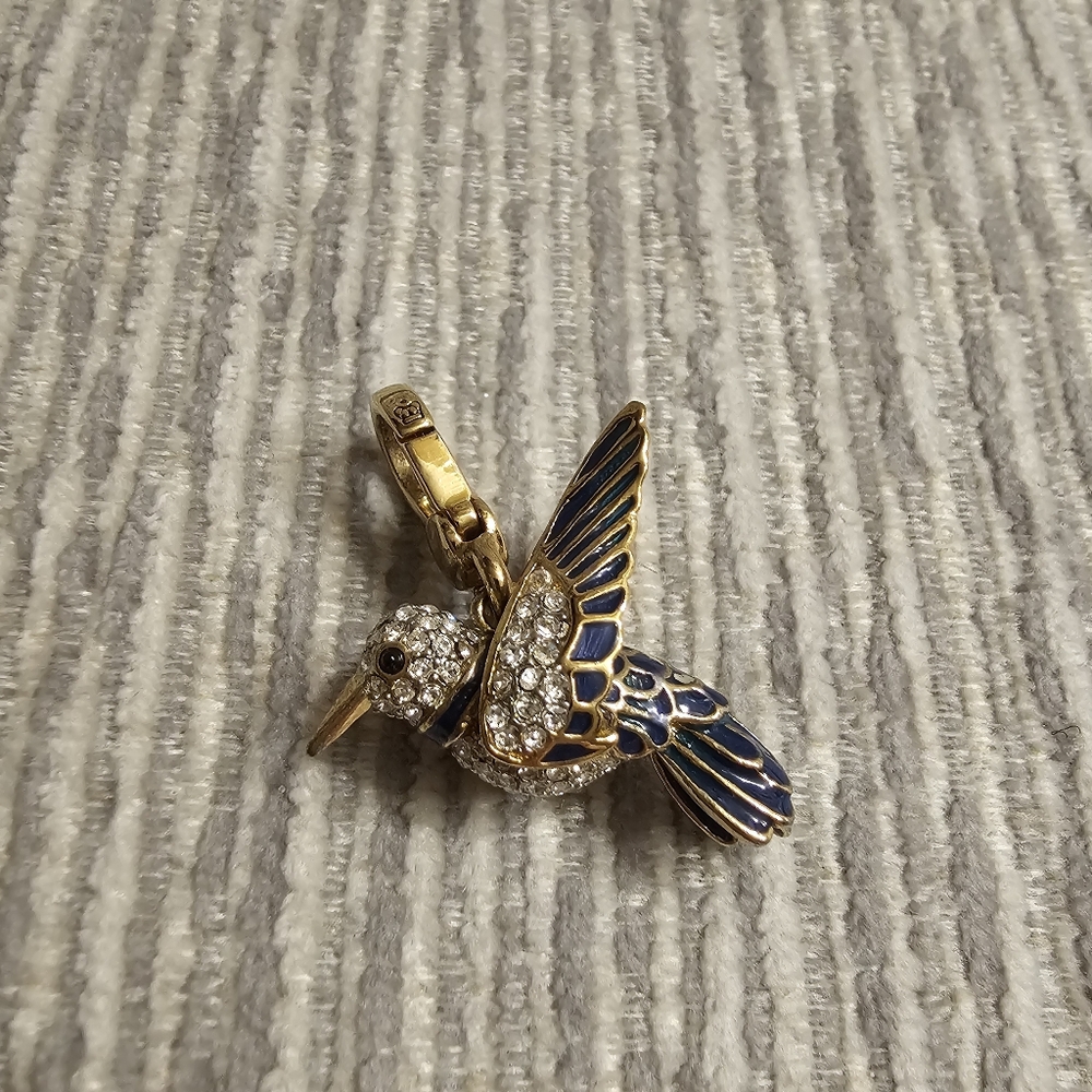 ♡ Vintage Juicy Couture Hummingbird Charm Enamel Pave Crystal Gold ♡ - Picture 1 of 5